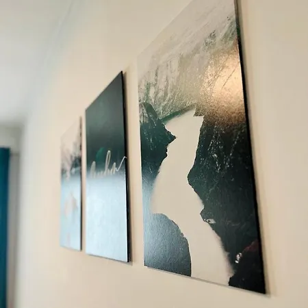 Appartement Neuwertiges Mit Schnellem Wlan, Netflix, Glasfaser, Kostenlose Privatparkplatz Auch Fuer Transporter Geeignet R21 Freiberg am Neckar